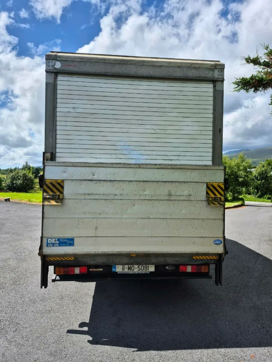 Ford Transit Luton - Image 4
