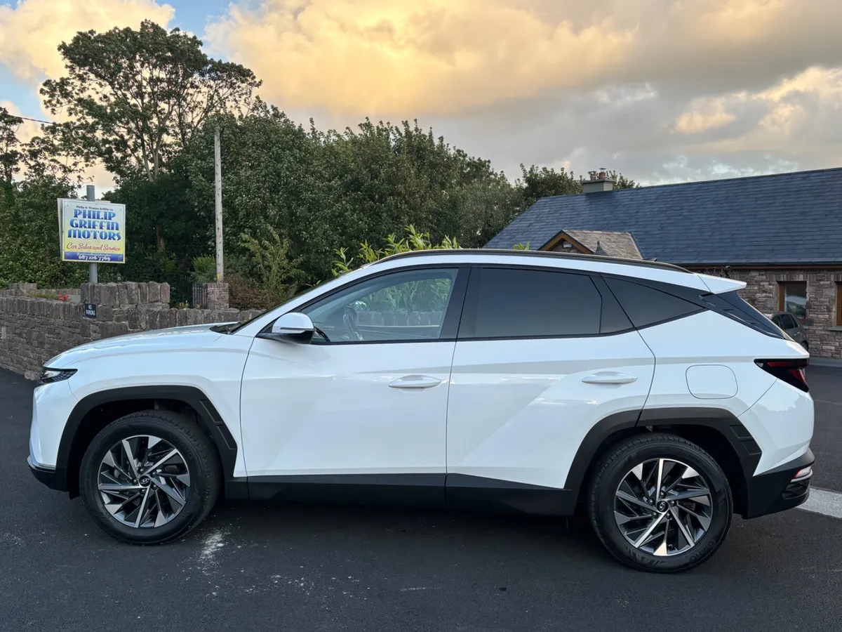 Hyundai Tucson Commercial Executive only 73000kms - Image 4