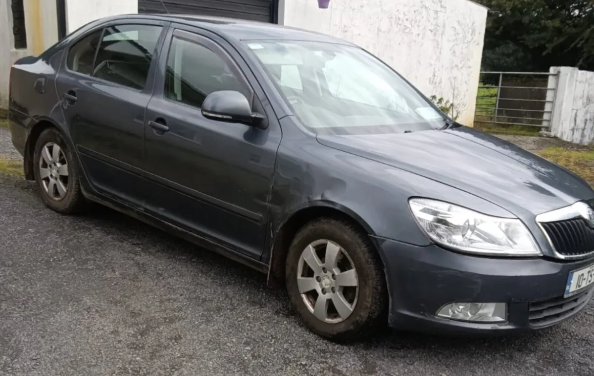 Skoda Octavia 2010 - Image 1
