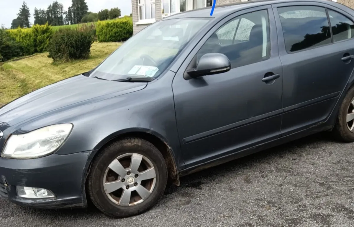 Skoda Octavia 2010 - Image 2