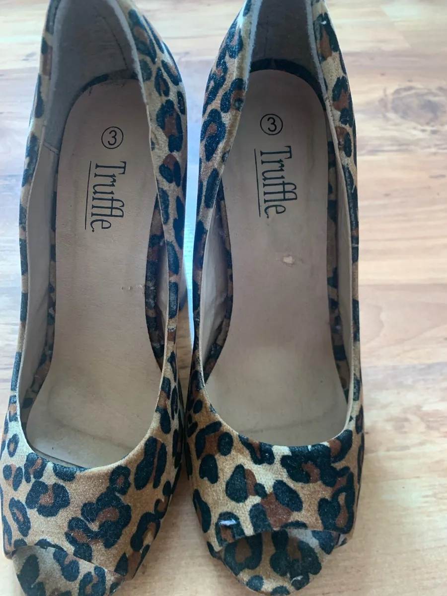 Shoes - Image 2