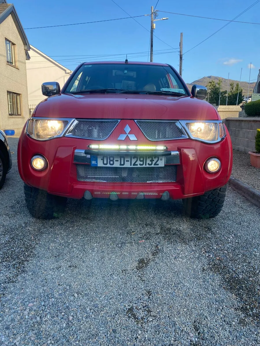 2008 mitsubishi L200 - Image 2