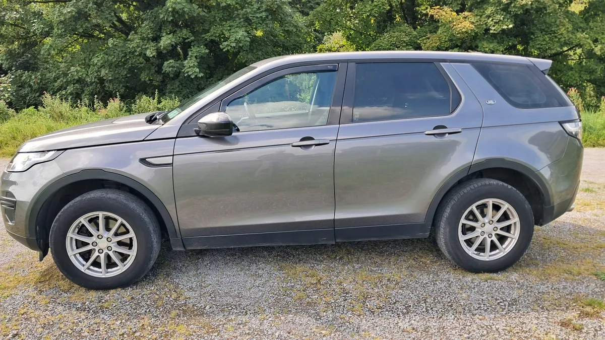 Land Rover Discovery Sport 2015 - Image 4