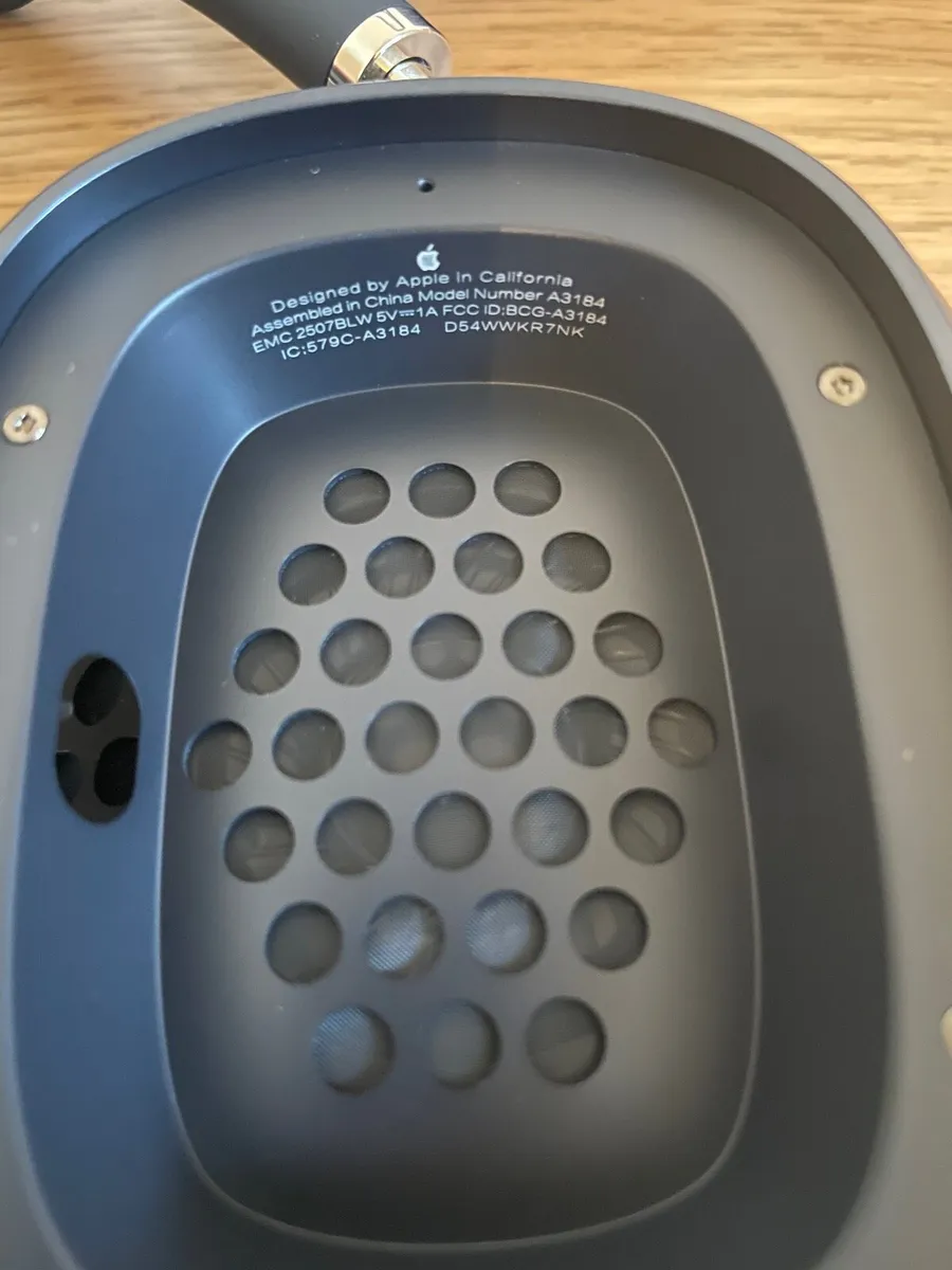 Apple AirPods Max USB-C Blue - Warranty included! - Image 3