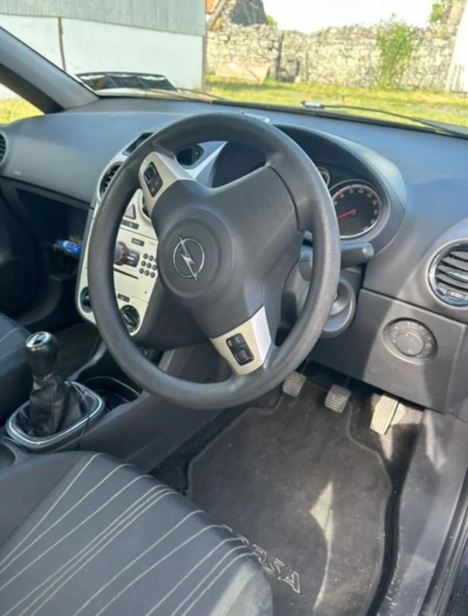 Opel corsa - Image 4