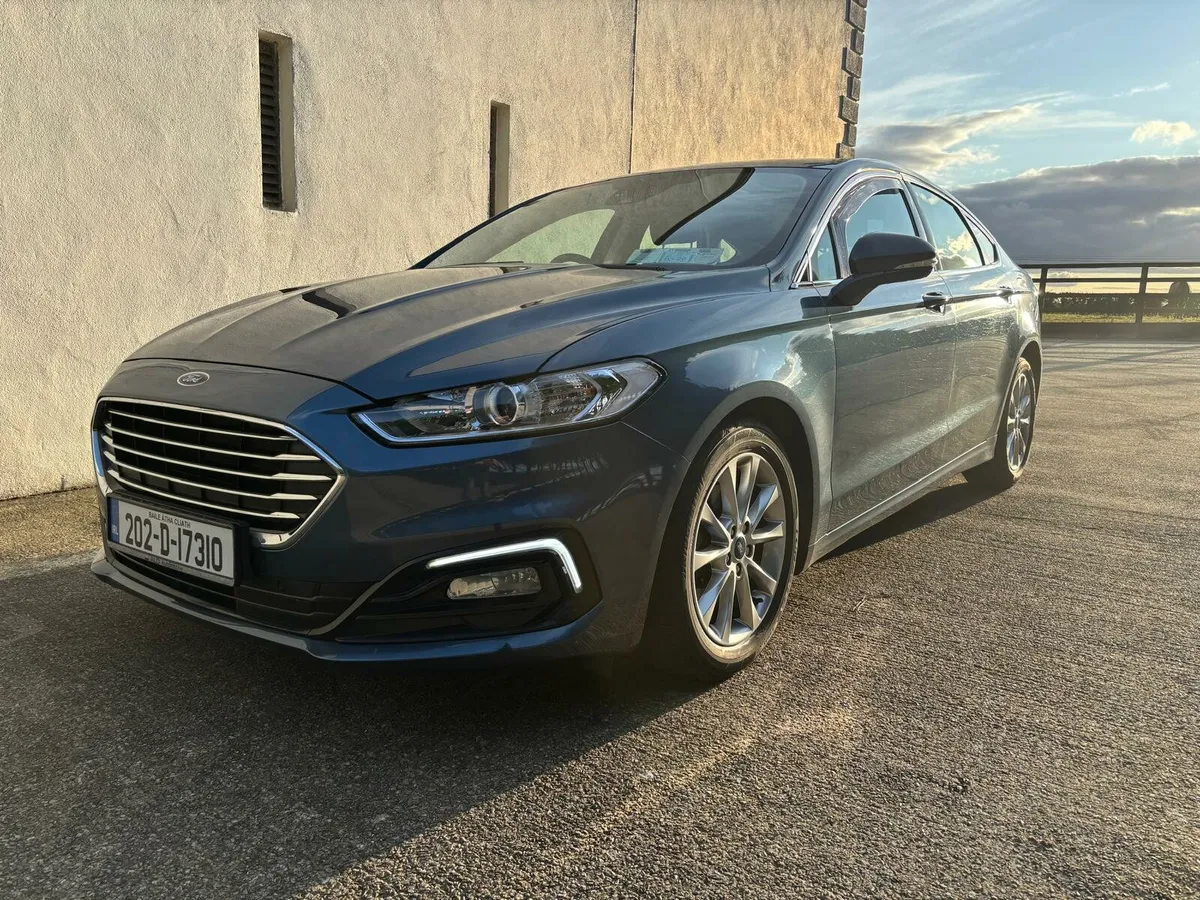 Ford Mondeo 2.0d Zetec Hatchback 2020 - Image 1