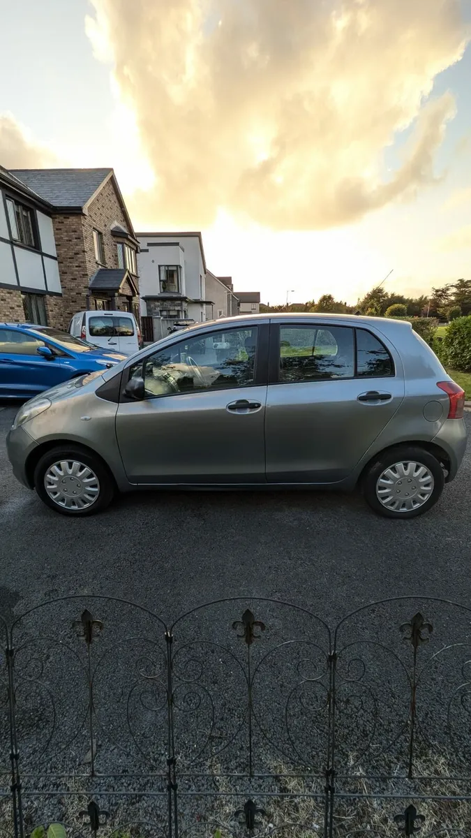 Toyota Yaris1.0l  LONG  NCT Sept 2026 - Image 4