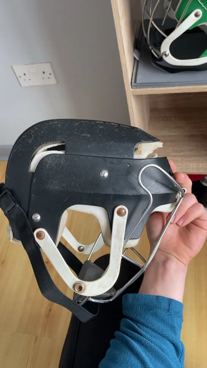 Black Cooper Helmet - Image 4