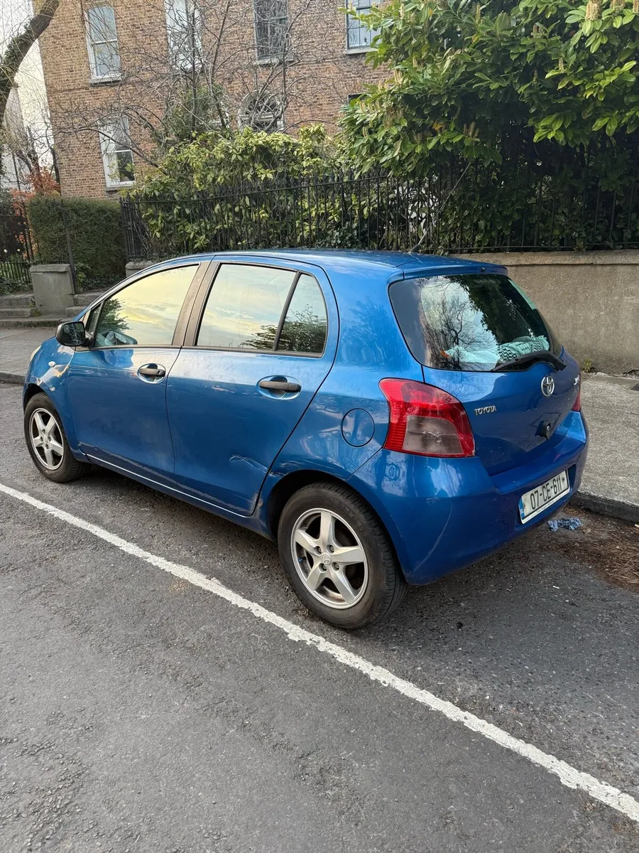 Car - Image 2