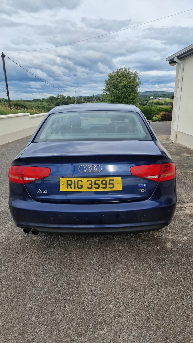 Audi A4 2012 - Image 2