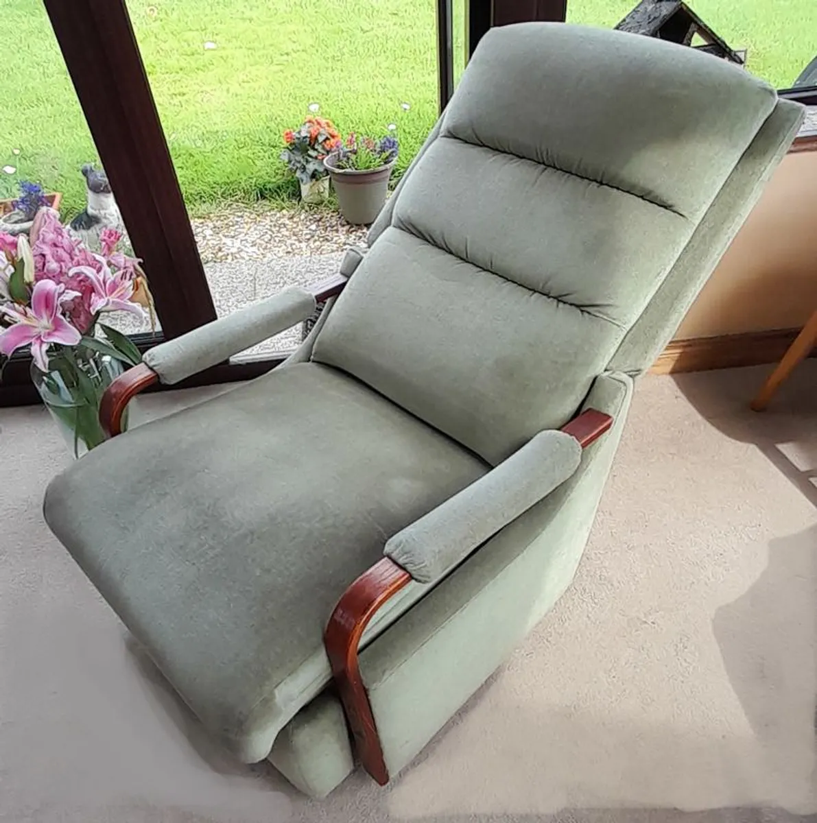 Twin La-Z-boy Recliner Rocking Chairs - Image 2