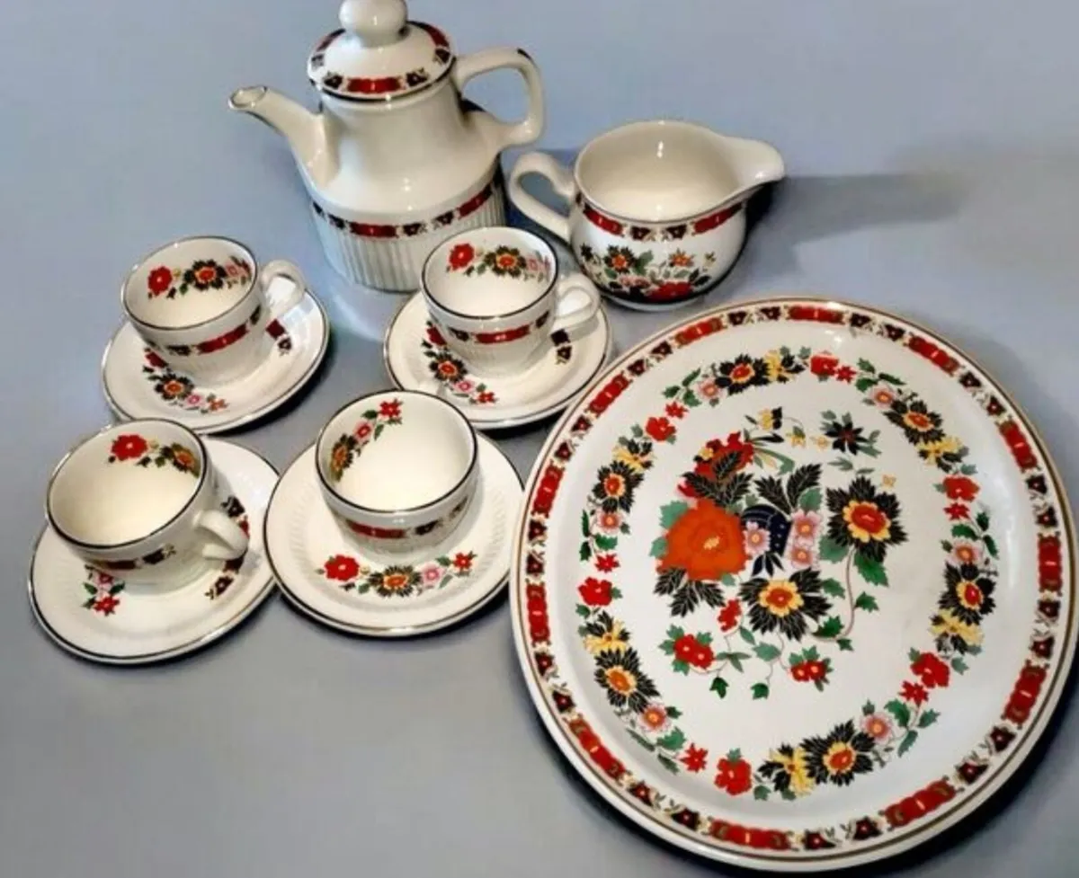 Arklow pottery set Brendan - Image 1