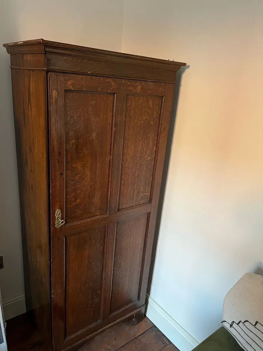 Vintage wardrobe - Image 1