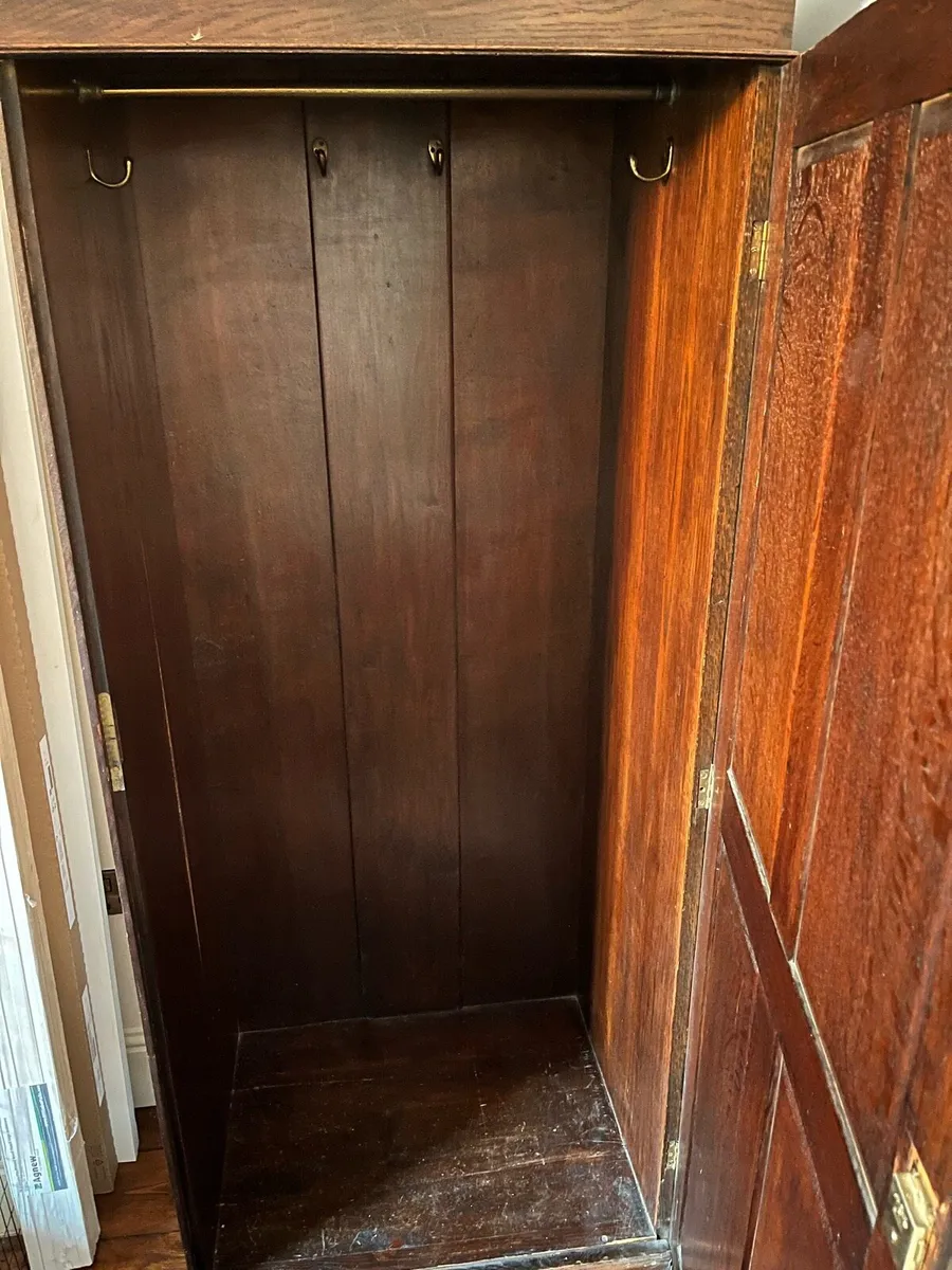 Vintage wardrobe - Image 3