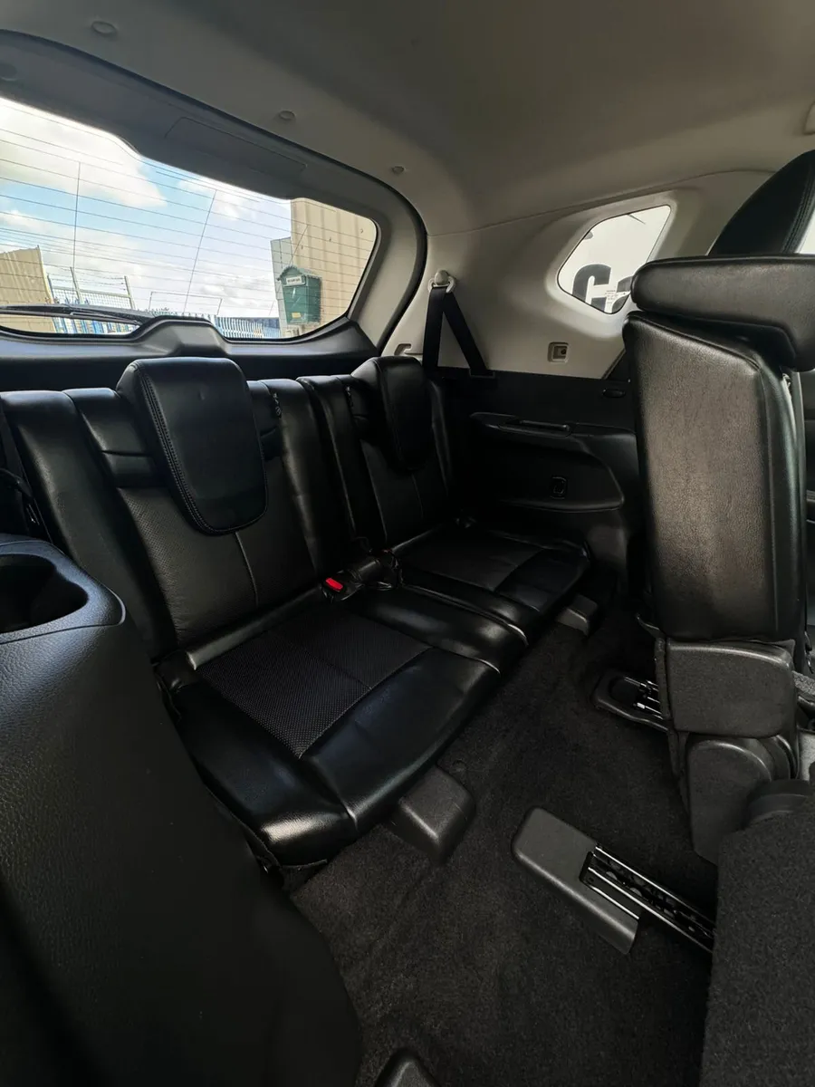 181 Nissan X-Trail 1.7D SVE 360 AUTO 7 Seater - Image 4