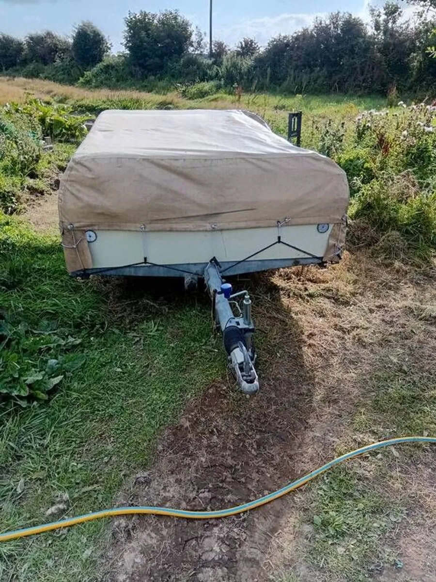 Trailer Tent - Image 1