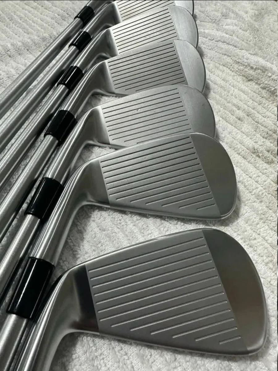 Taylormade p7cb / p770 Iron Set clubs - Image 2