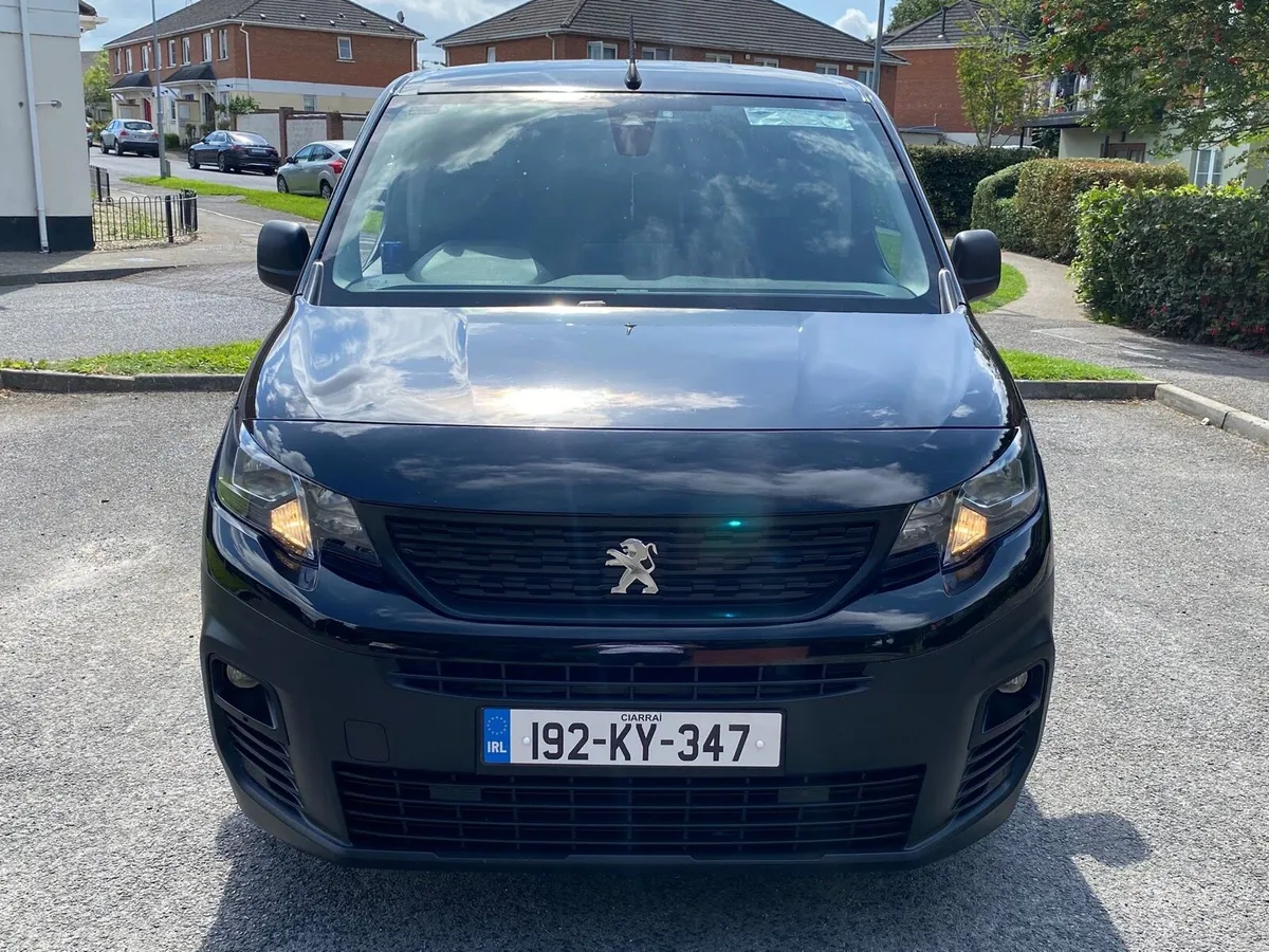 2019 Peugeot Partner Professional NO VAT - Image 2