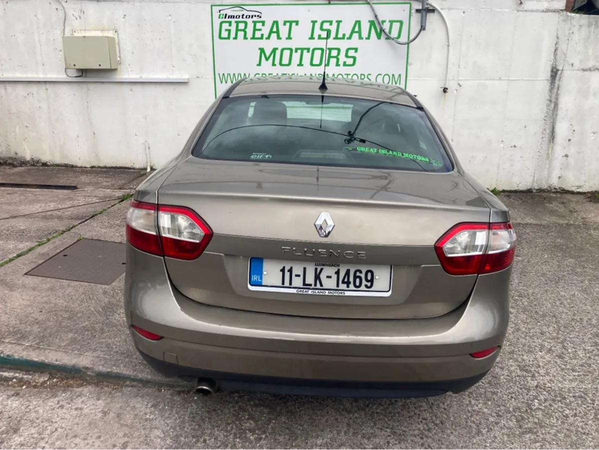 Renault Fluence 1.5 DCI 90 Dynamique 4 4DR - Image 2