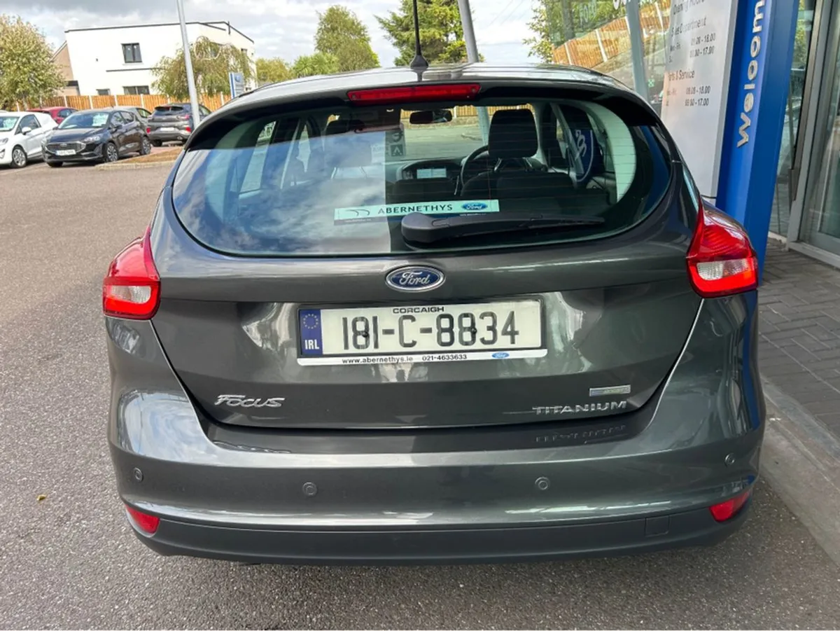 Ford Focus Titanium 1.0 125PS 6speed 4DR - Image 2