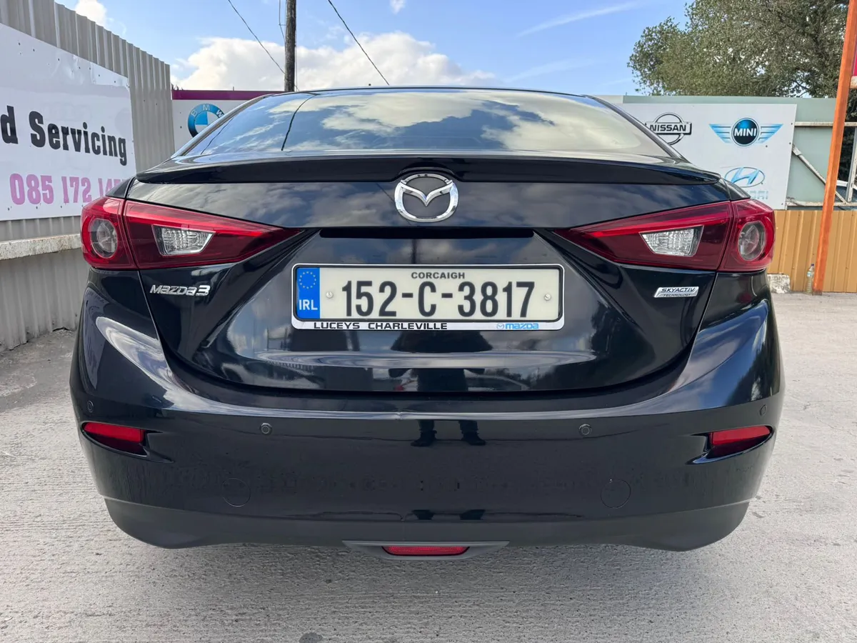 152 Mazda 3 2.2D PLATINUM Low Miles Warranty - Image 4