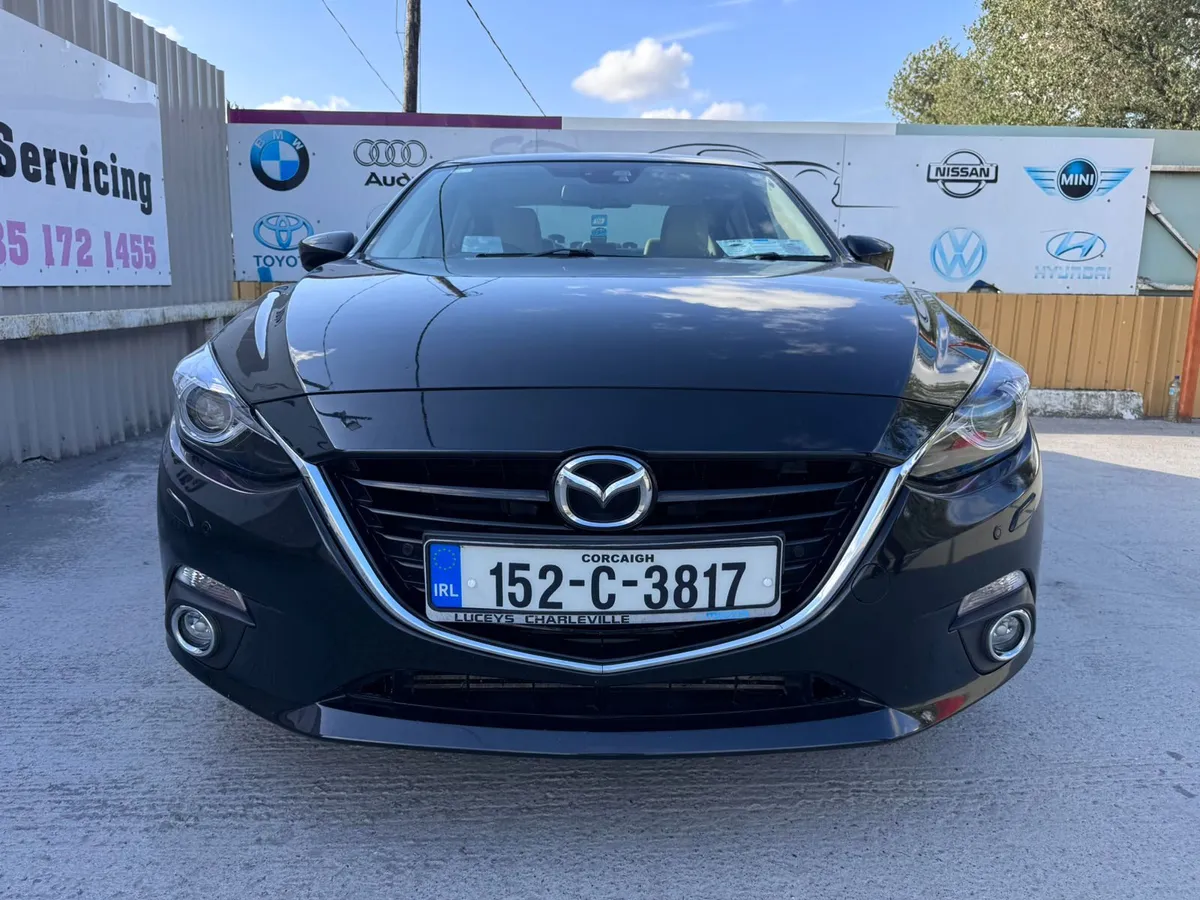 152 Mazda 3 2.2D PLATINUM Low Miles Warranty - Image 3