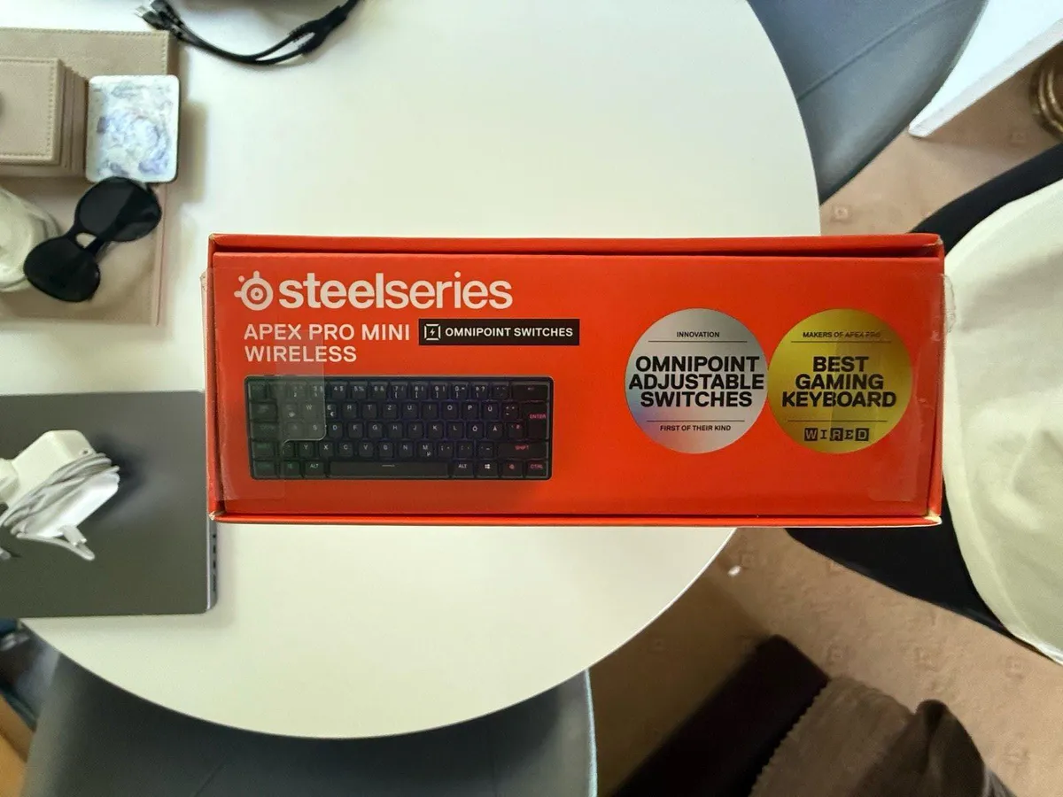 New Steelseries Apex Pro Mini Wireless Keyboard - Image 3
