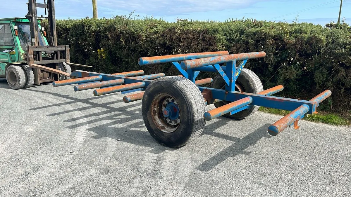 Bale Carrier - Image 1