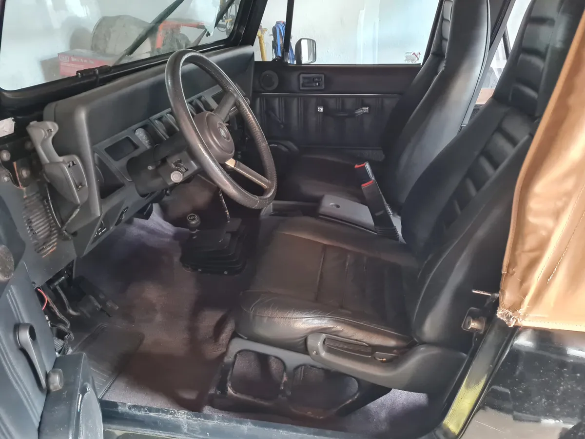 Jeep wrangler - Image 4