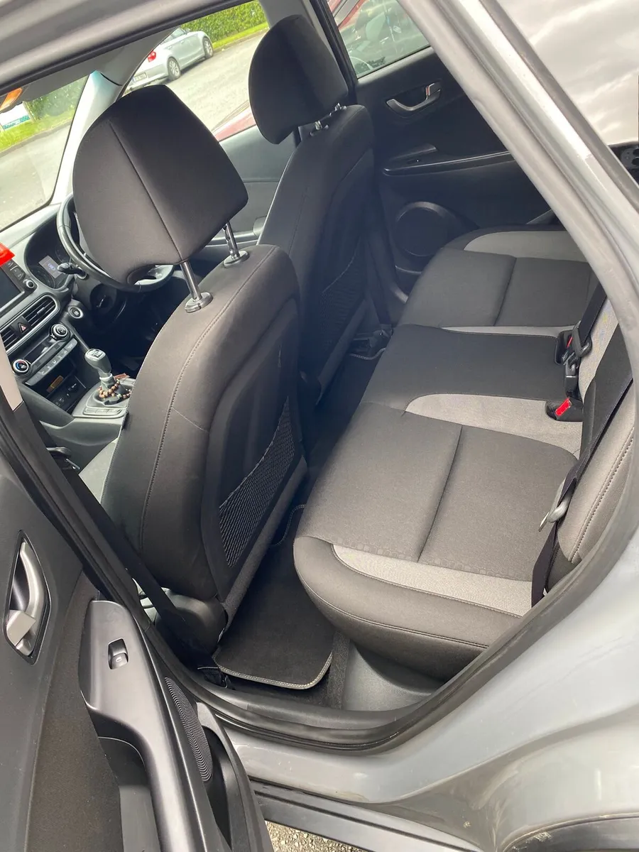 Car - Image 2
