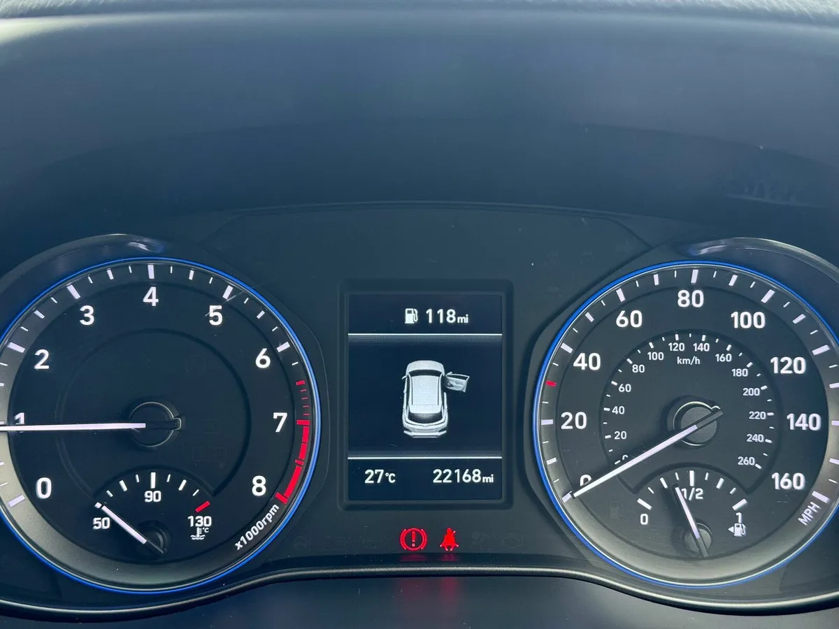 Car - Image 4