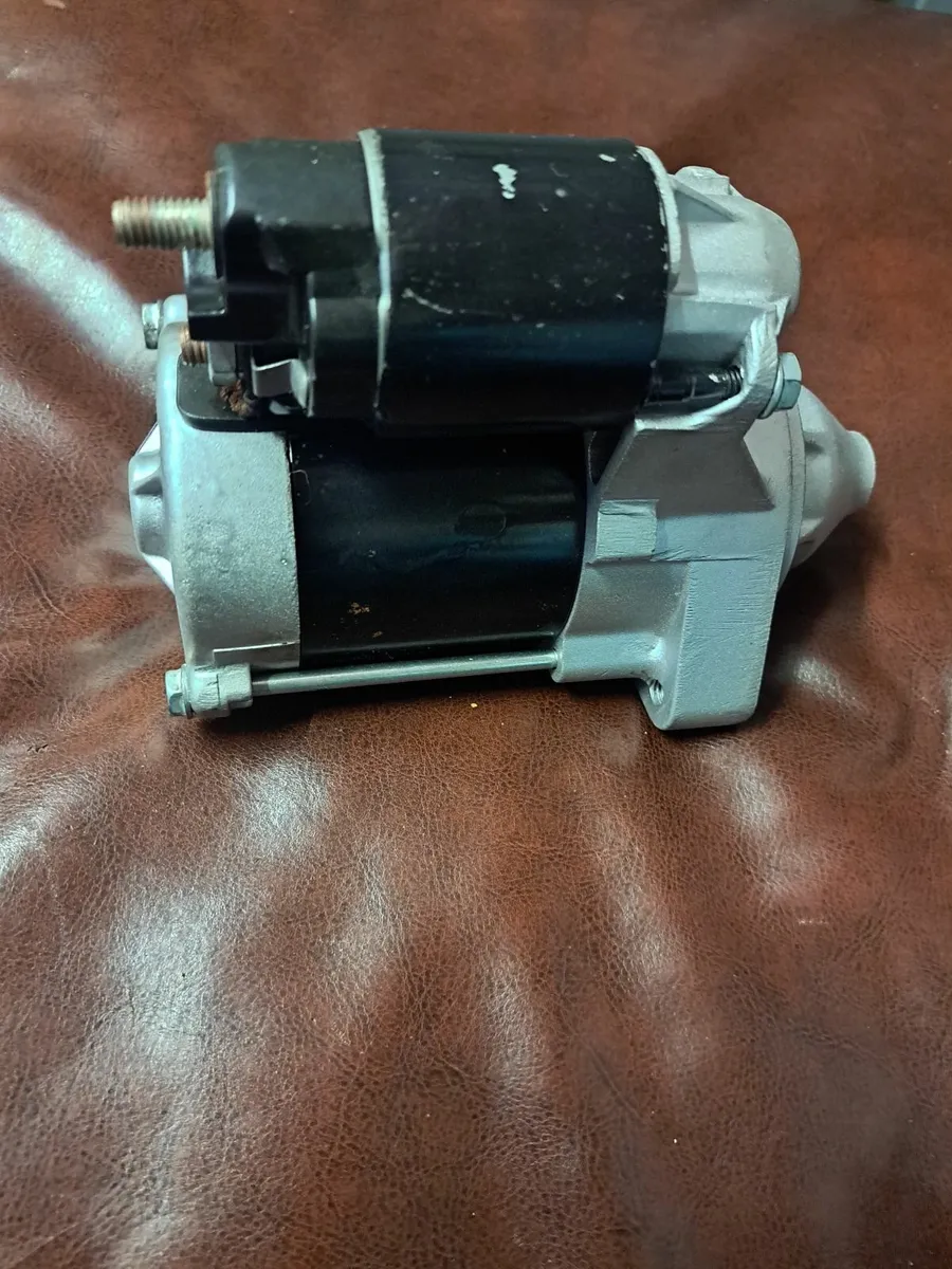 Car parts for sale - Image 1