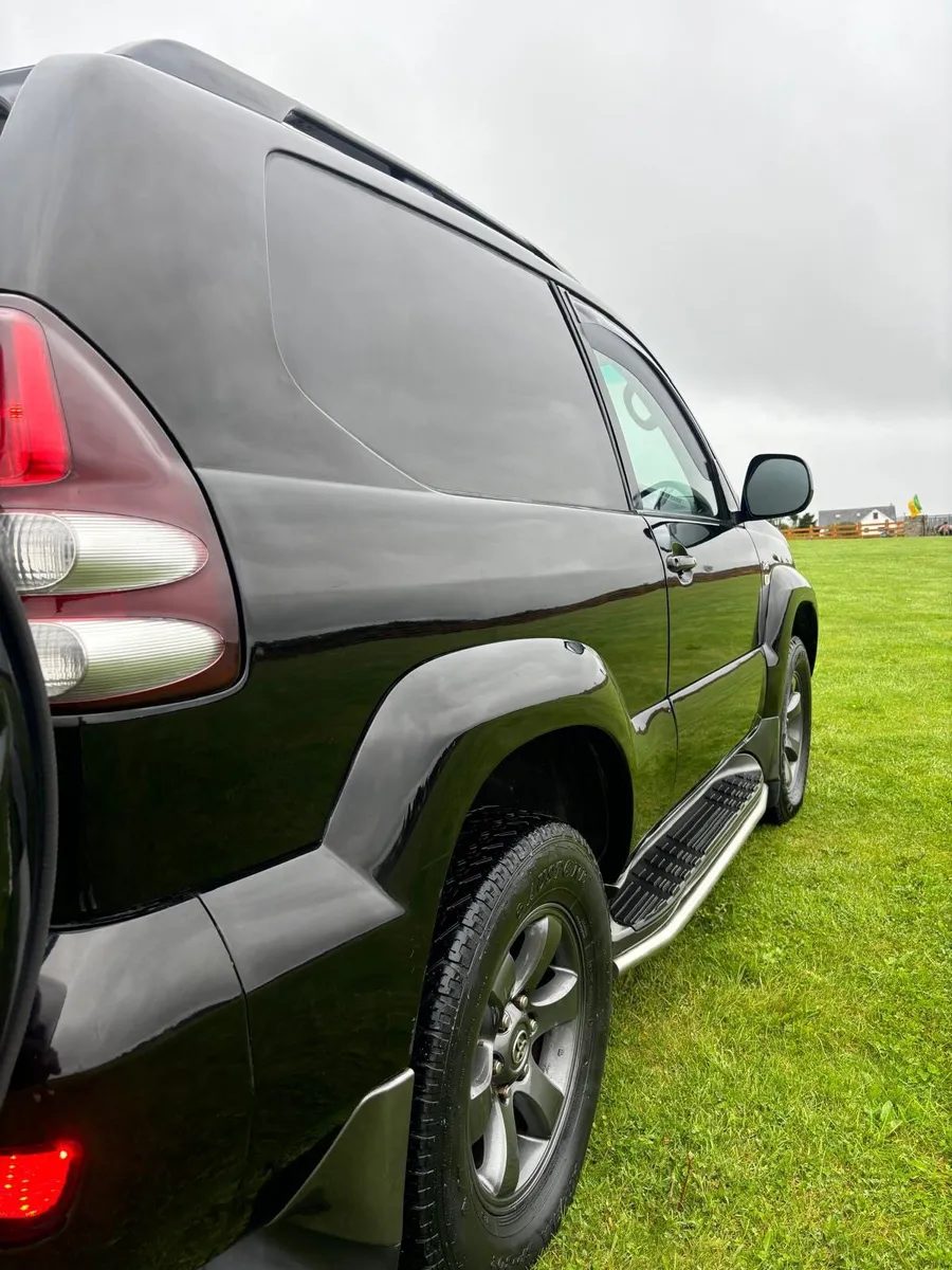 Land Cruiser - Image 4