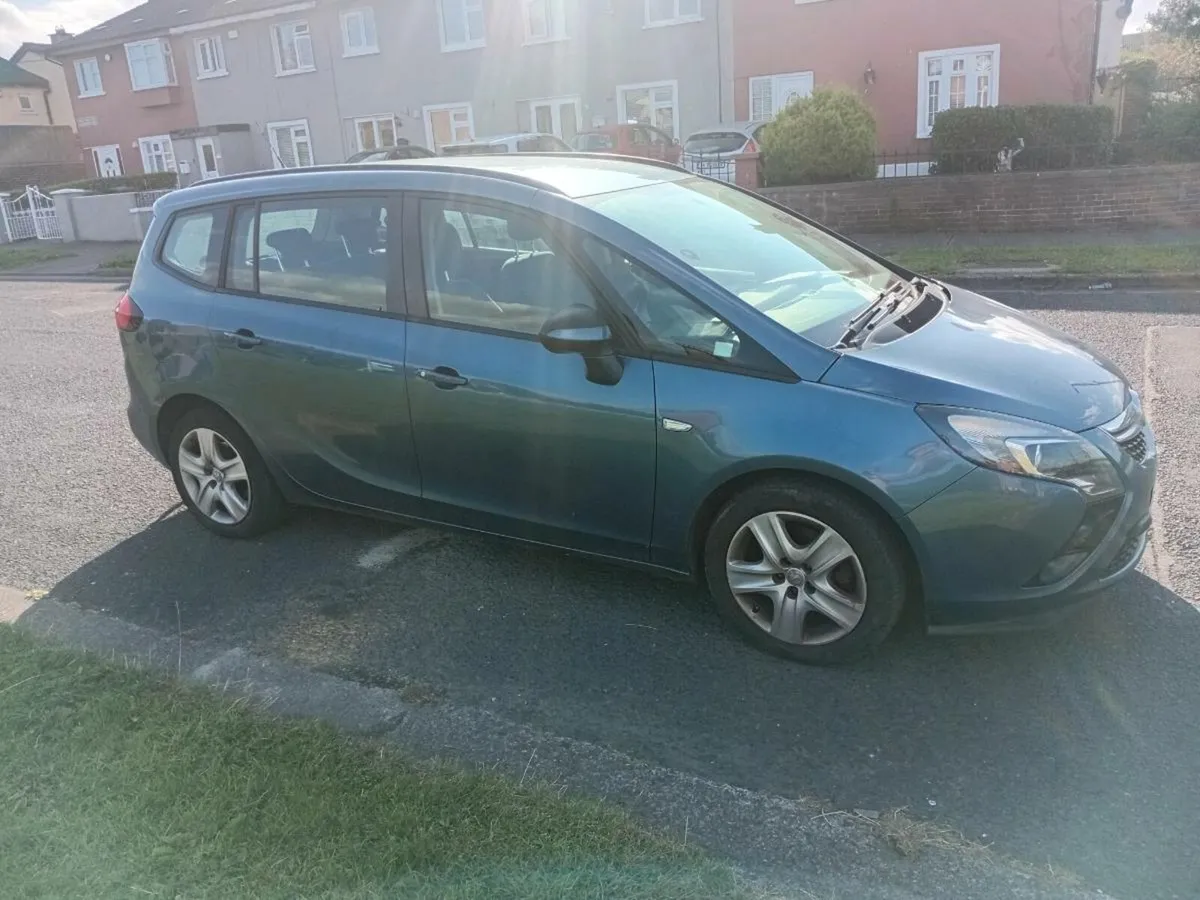 2015 Vauxhall zafira 2.0 diesel Northern registere - Image 2