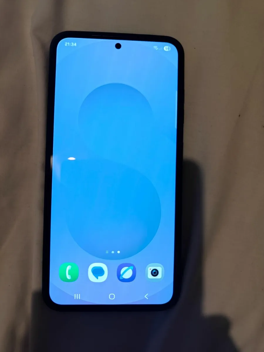 Samsung S25, almost new 128gb/12gb ram, dual sim - Image 3