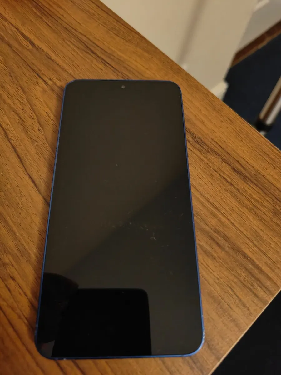 Samsung S25, almost new 128gb/12gb ram, dual sim - Image 4