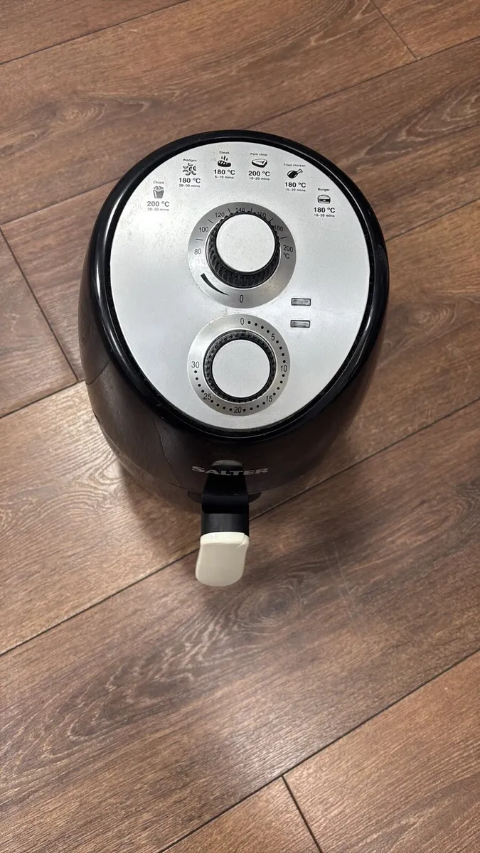 Air fryer - Image 1