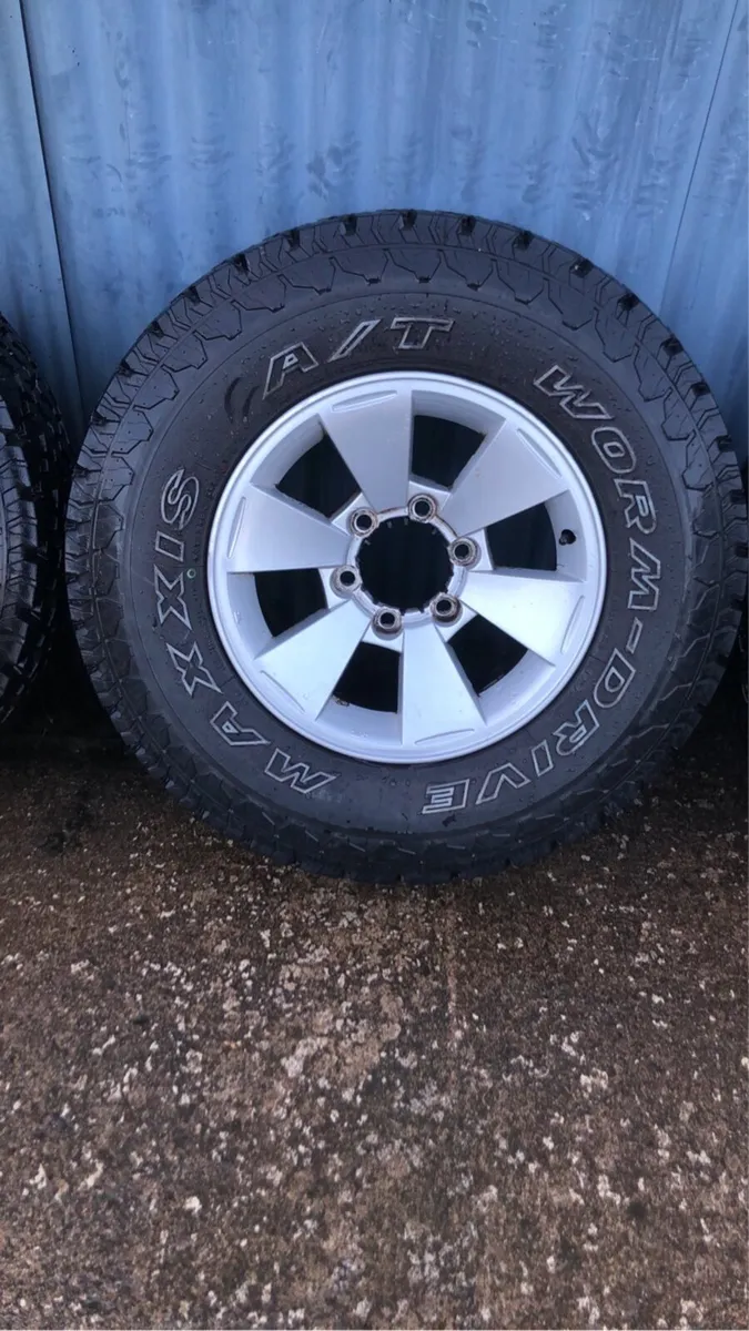 265/70R16 All terrain tyres - Image 3