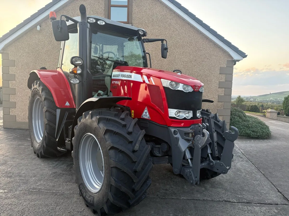 Massey Ferguson 6718 - Image 1