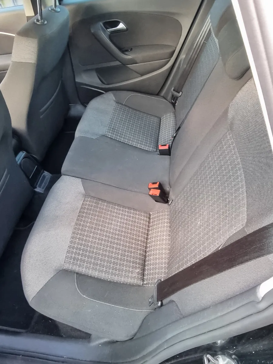 Volkswagen Polo 2017 manual low miles €10900 - Image 3