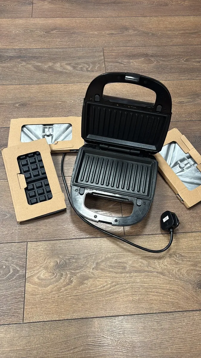 Toaster - Image 1