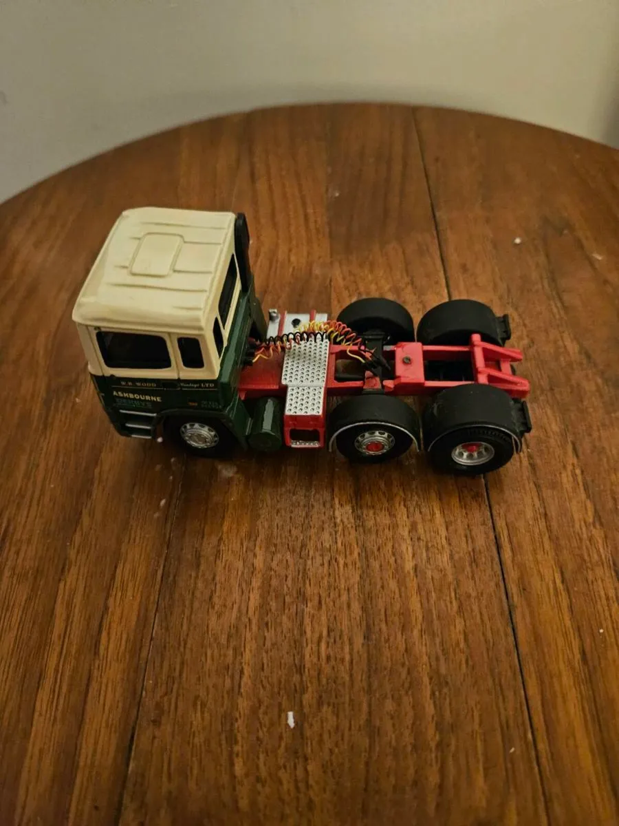 Corgi ERF Tractor Unit - Image 3