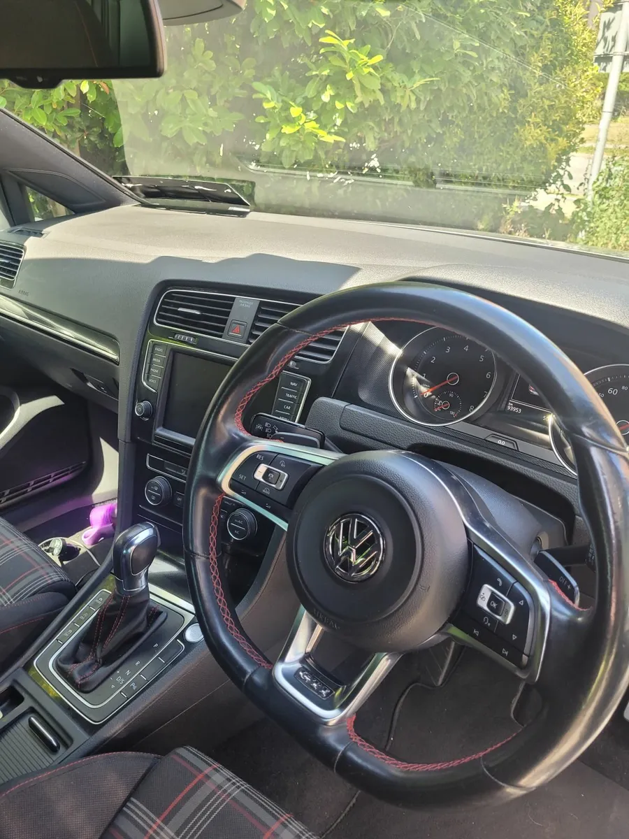 Volkswagen Golf 2014 GTI (DCC) - Image 2