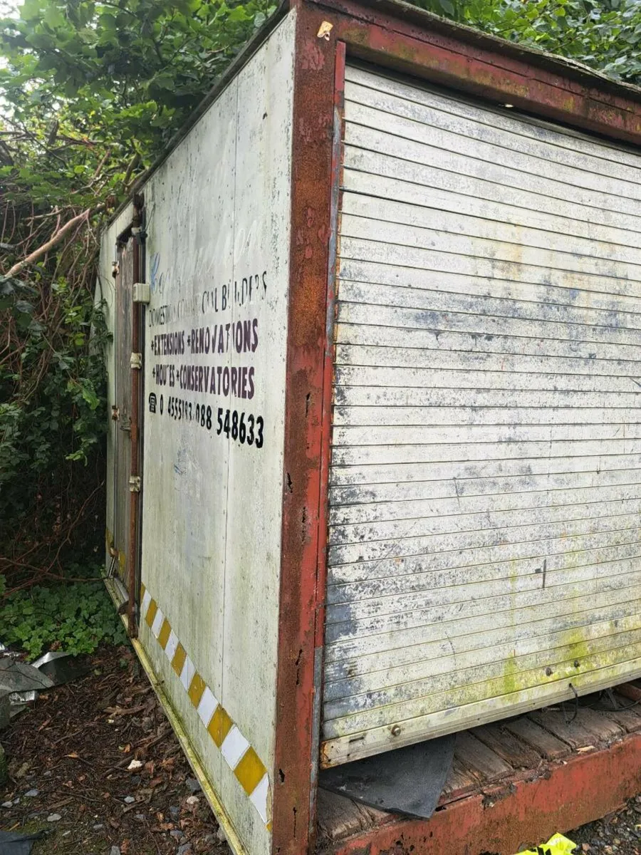 Storage body