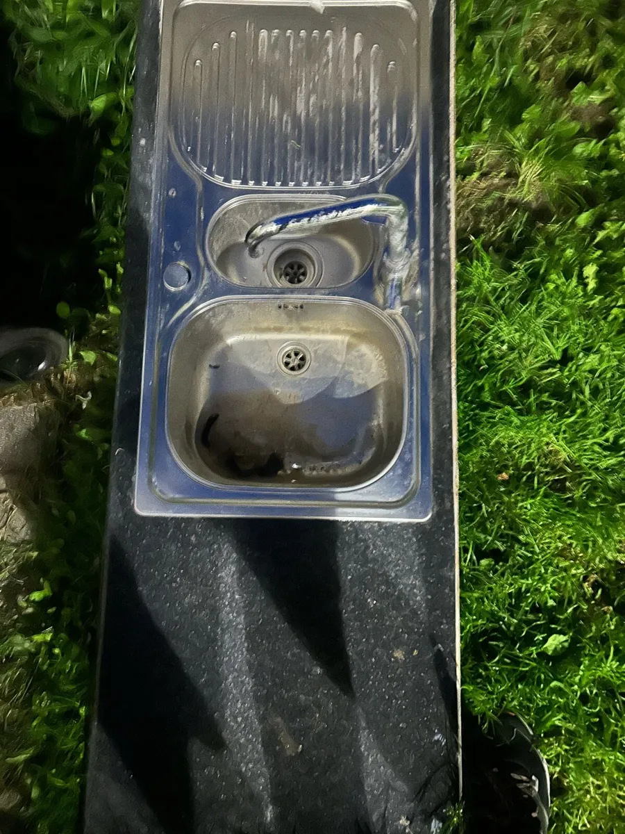 Sink and taps - Image 1