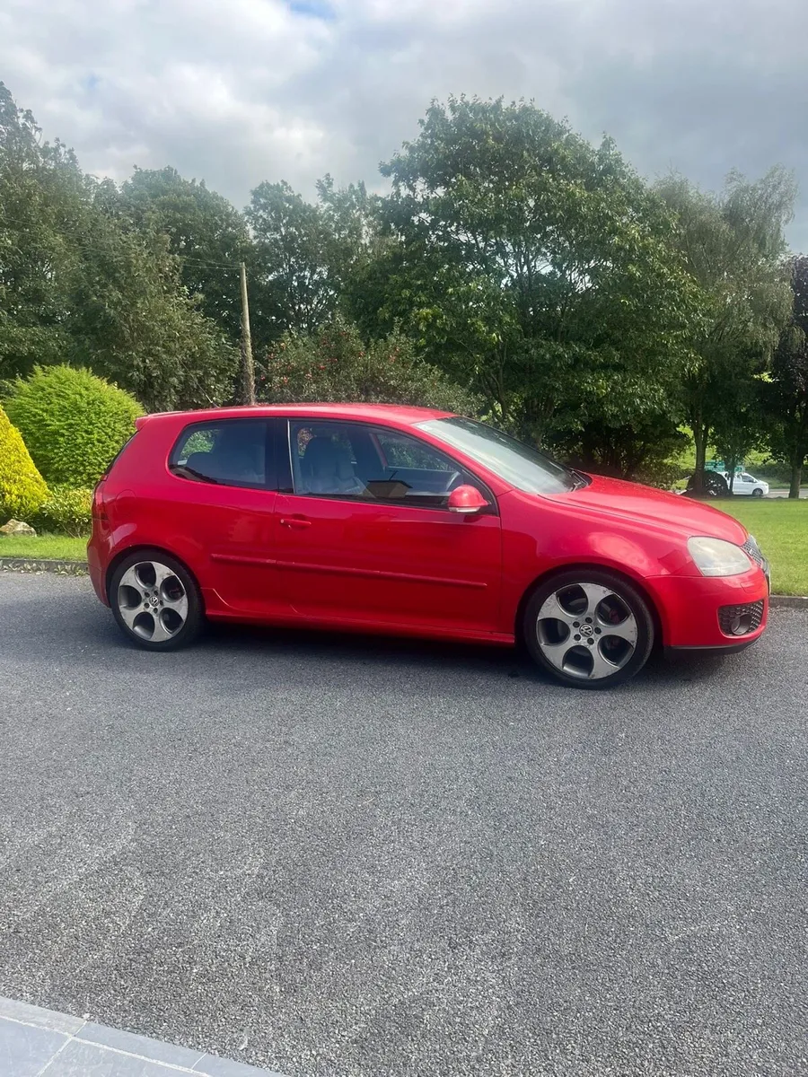 VW Golf Mk5 - Image 1