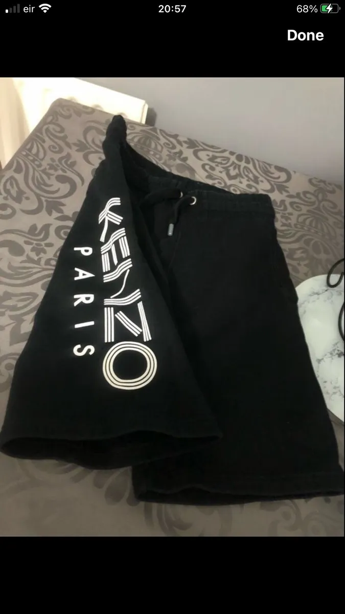 Mens kenzo shorts size S €40 - Image 2