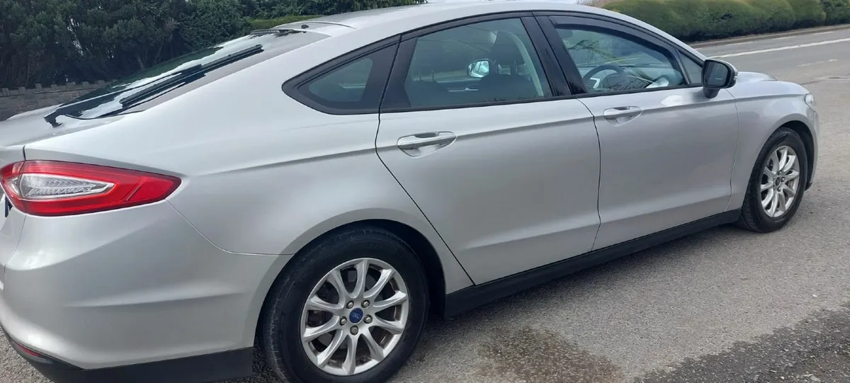 Ford Mondeo 2015 - Image 2