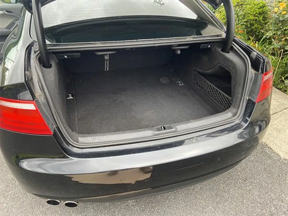 Audi A5 2012 - Image 2
