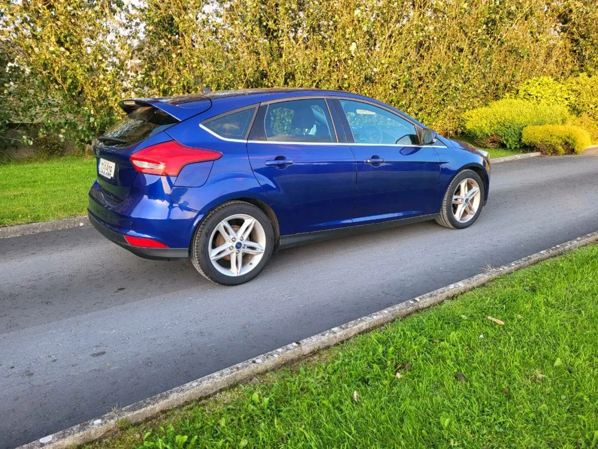 FORD FOCUS 1.5 DIESEL TITANIUM - Image 2